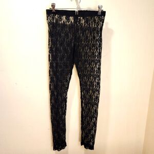 WHO CARES by ALISHA LEVINE Black Lace Leggings Size M